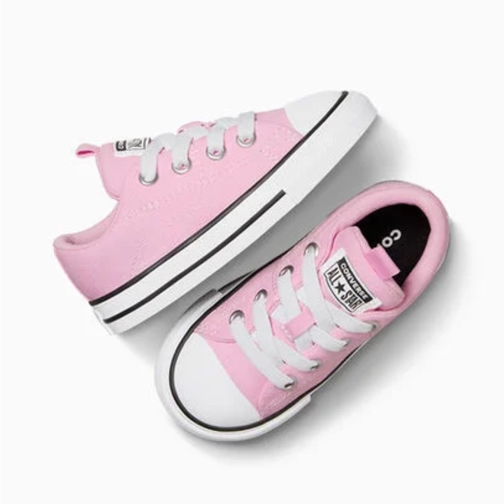 Chuck Taylor All Star Rave Toddler Low Top Shoes NEW - Picture 1 of 15